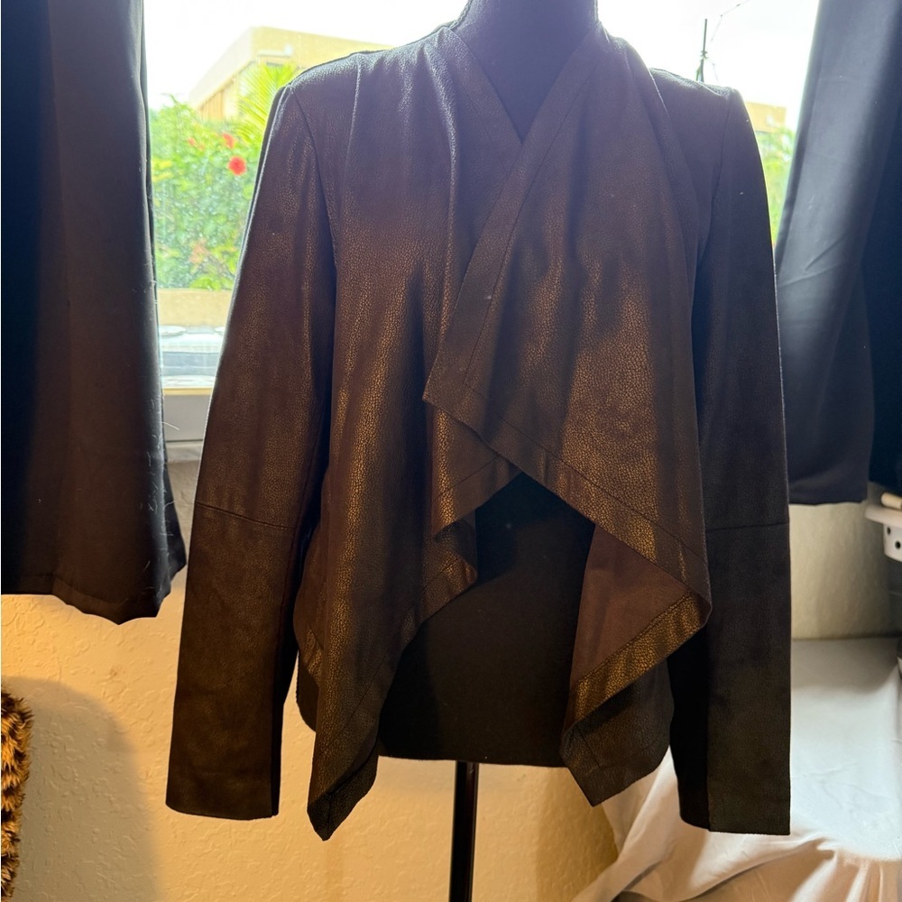 Abs Platinum Charcoal Waterfall Jacket - Picture 2 of 12
